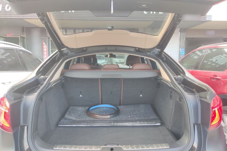 Used BMW X6 2015 xDrive28i Trunk