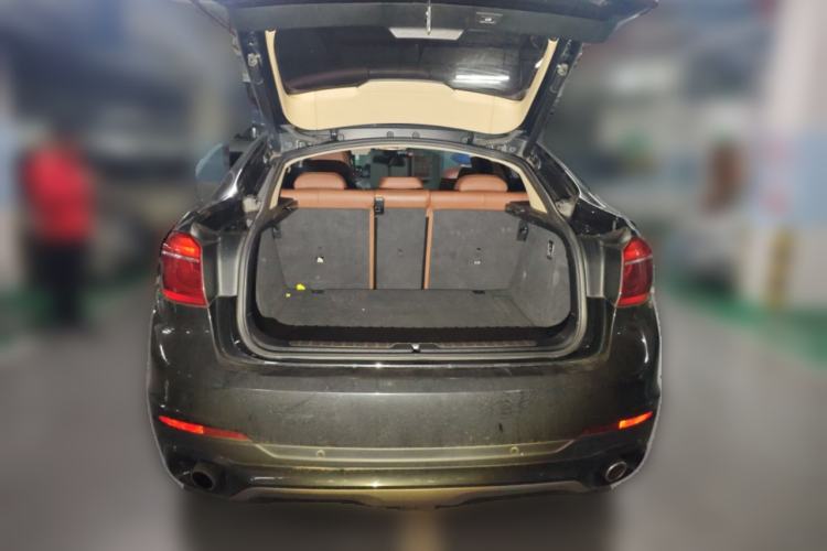 Used BMW X6 2015 xDrive28i Trunk