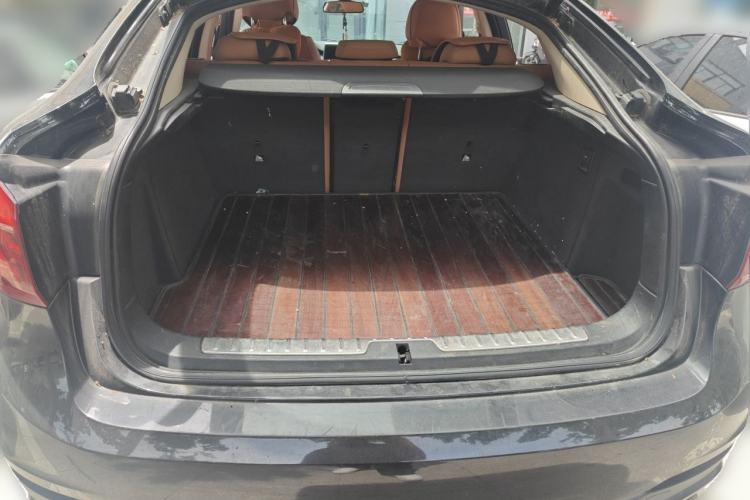 Used BMW X6 2015 xDrive28i Trunk