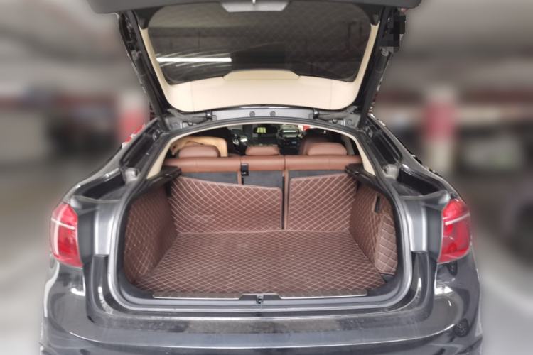 Used BMW X6 2015 xDrive35i Leading Model Trunk
