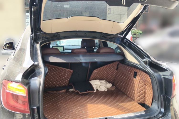 Used BMW X6 2015 xDrive28i Trunk
