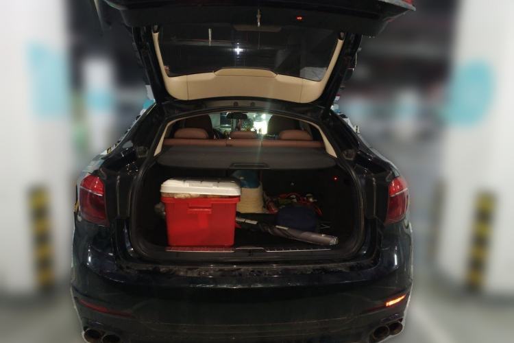 Used BMW X6 2015 xDrive35i Leading Model Trunk