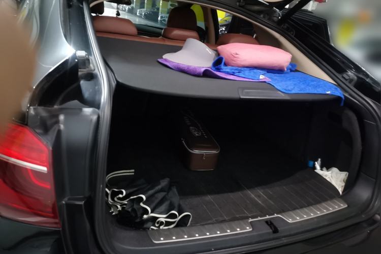 Used BMW X6 2015 xDrive28i Trunk