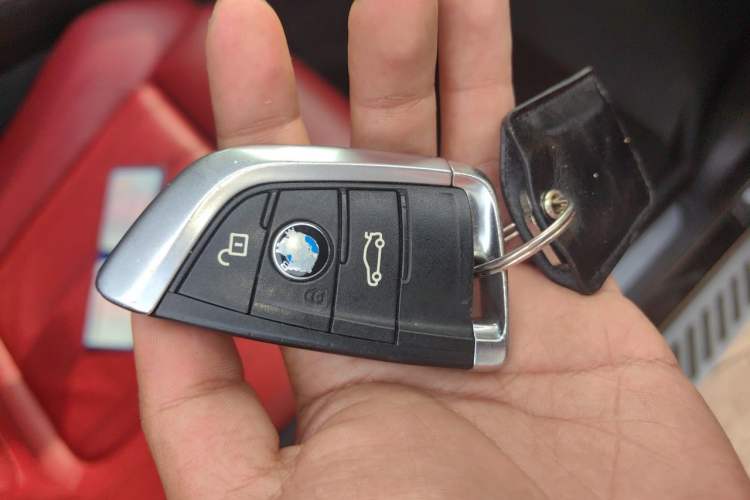 Used BMW X6  Vehicle Key