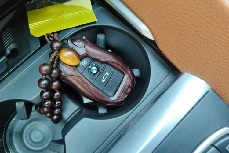 Used BMW X6 2015 xDrive28i Vehicle Key