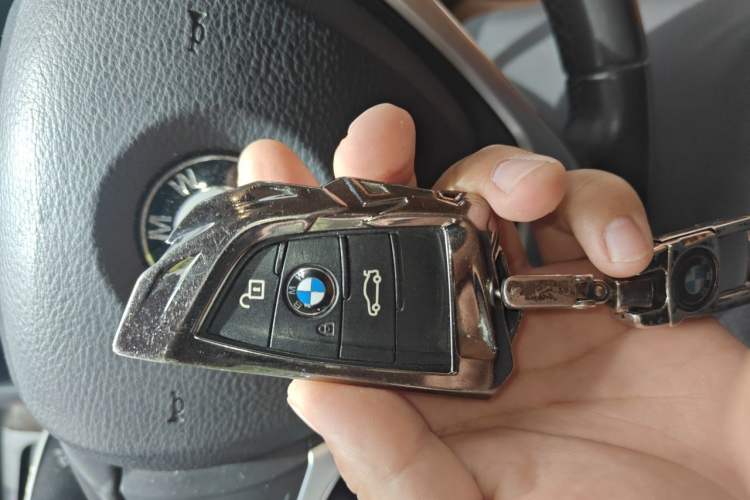 Used BMW X6 2015 xDrive28i Vehicle Key