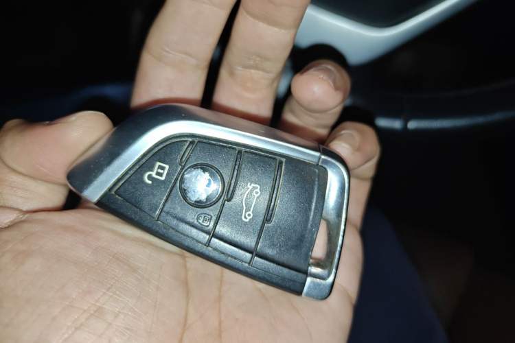 Used BMW X6 2015 xDrive35i Luxury Edition Vehicle Key