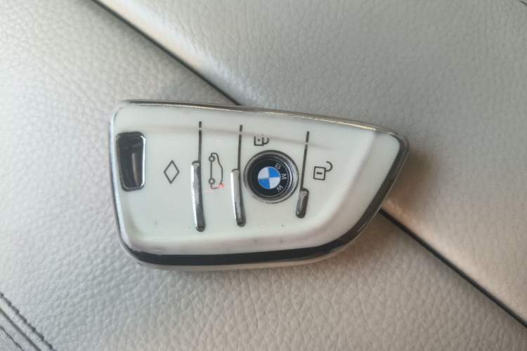 Used BMW X6 2015 xDrive35i Leading Model Vehicle Key