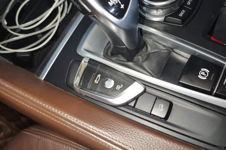 Used BMW X6 2015 xDrive35i Leading Model Vehicle Key
