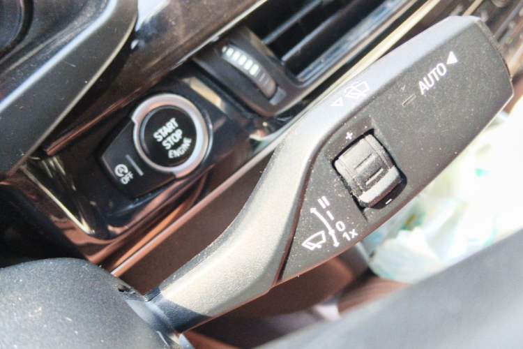 Used BMW X6 2015 xDrive28i Vehicle Key