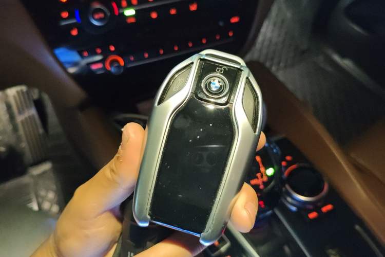 Used BMW X6 2015 xDrive35i Luxury Edition Vehicle Key