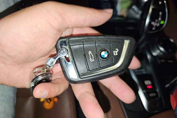 Used BMW X6 2015 xDrive35i Luxury Edition Vehicle Key