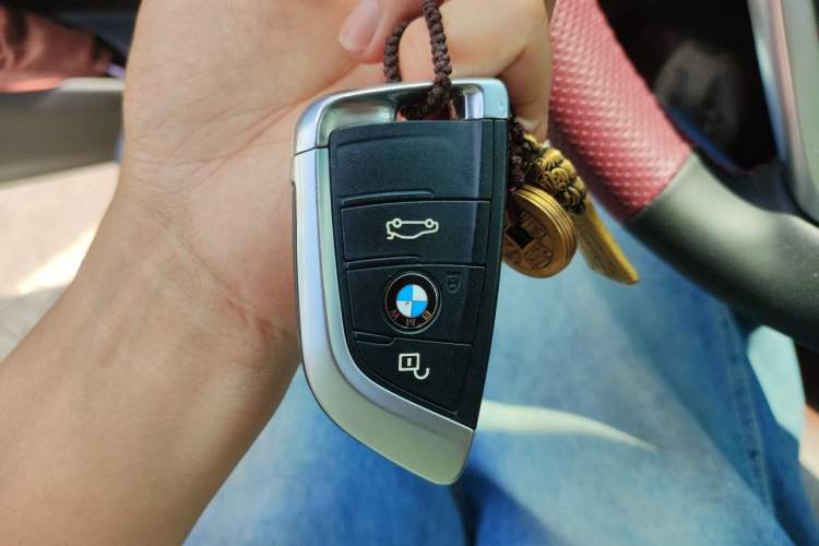 Used BMW X6 2015 xDrive28i Vehicle Key