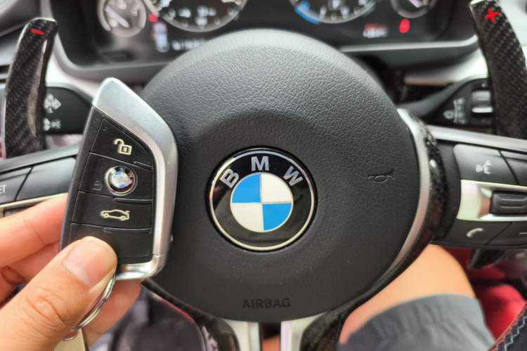 Used BMW X6 2015 xDrive35i Leading Model Vehicle Key