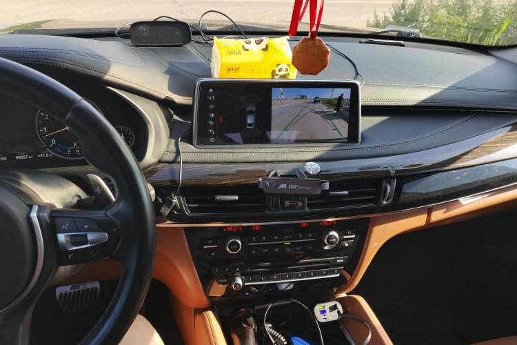 Used BMW X6 2015 xDrive35i Luxury Edition Audio And AC Panel