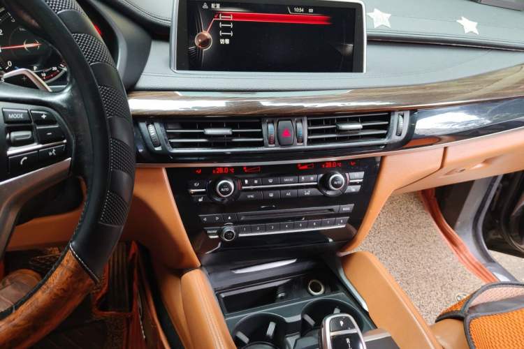 Used BMW X6 2015 xDrive35i Leading Model Audio And AC Panel