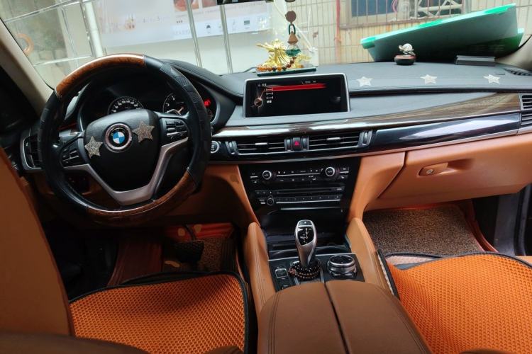 Used BMW X6 2015 xDrive35i Leading Model Center Console