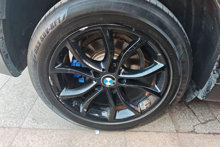 Used BMW X6 2015 xDrive28i Exterior 5