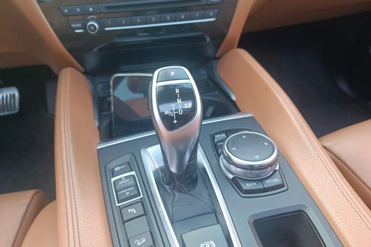 Used BMW X6 2015 xDrive35i Leading Model Gear Lever
