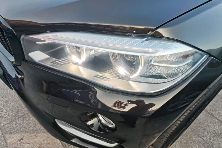 Used BMW X6 2015 xDrive28i Left Front Headlight