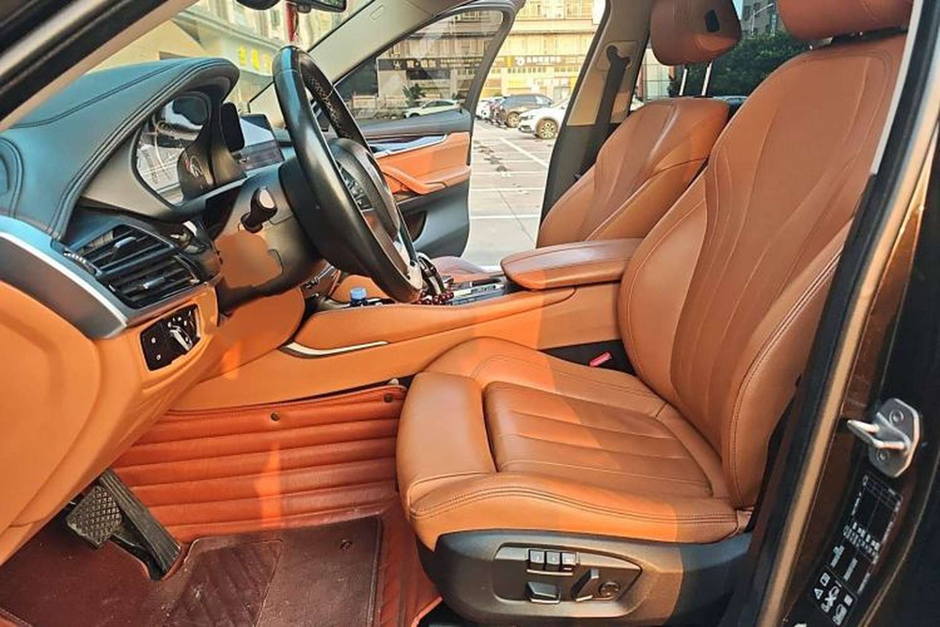 Used BMW X6 2015 xDrive28i Left Front Seat