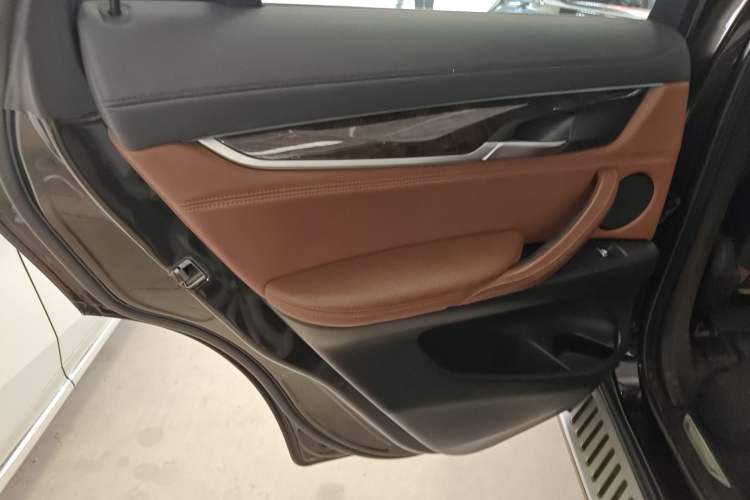 Used BMW X6 2015 xDrive28i Left Rear Door Interior