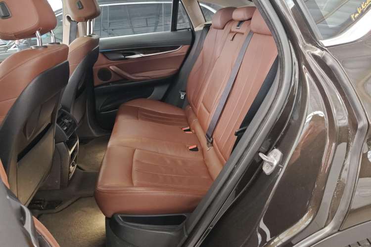 Used BMW X6 2015 xDrive28i Left Rear Seat