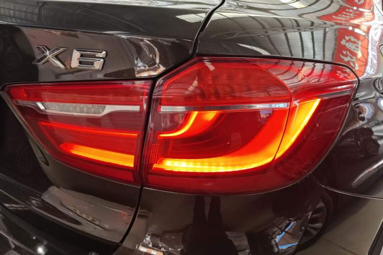 Used BMW X6 2015 xDrive28i Right Rear Taillight