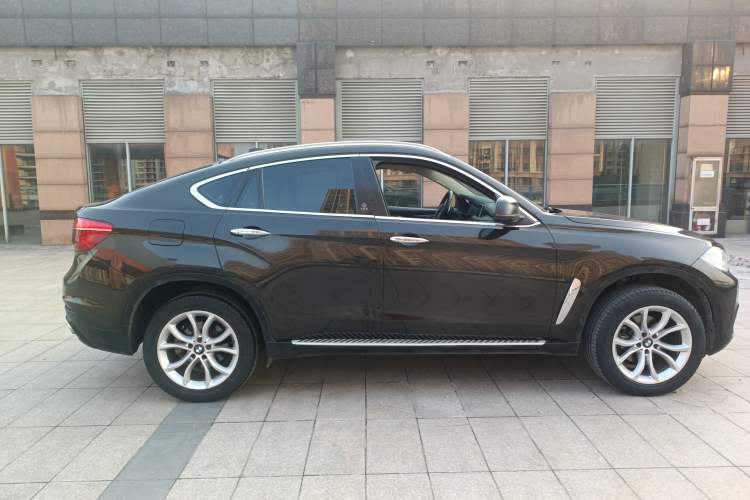 Used BMW X6 2015 xDrive35i Leading Model Right Side