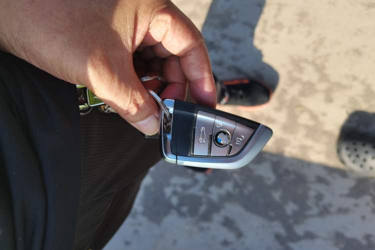 Used BMW X6 2015 xDrive35i Luxury Edition Vehicle Key