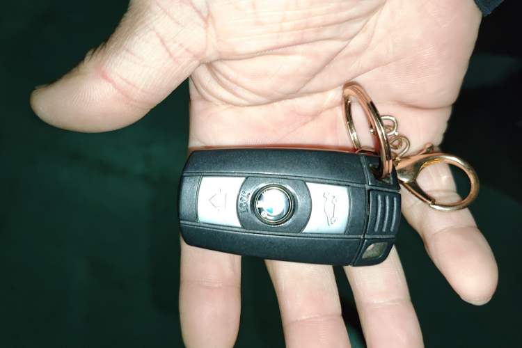 Used BMW X6  Vehicle Key