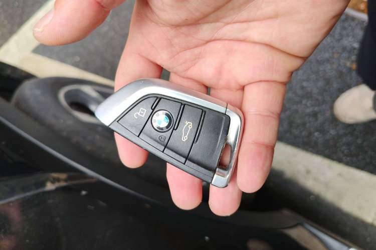 Used BMW X6 2015 xDrive35i Leading Model Vehicle Key