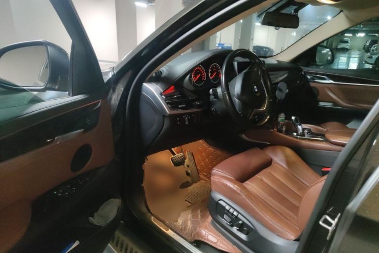 Used BMW X6 2015 xDrive28i Driver Seat
