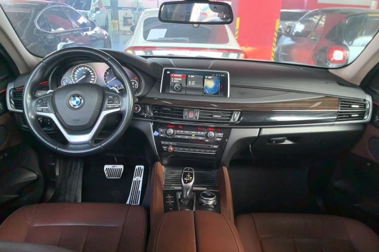 Used BMW X6 2015 xDrive35i Leading Model Center Console