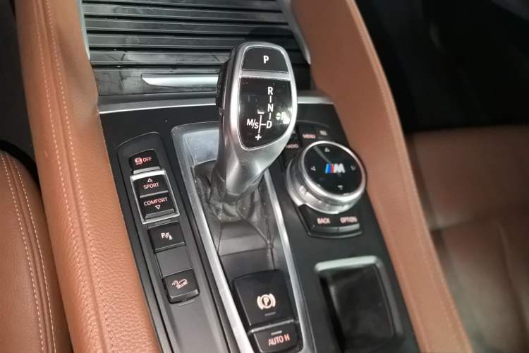 Used BMW X6 2015 xDrive35i Leading Model Gear Lever