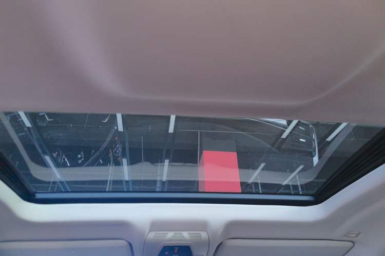 Used BMW X6 2015 xDrive35i Leading Model Headliner