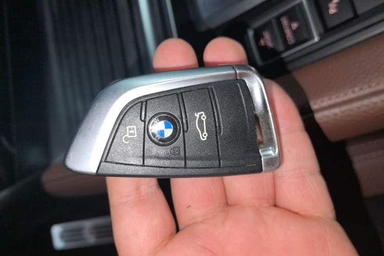Used BMW X6 2015 xDrive35i Leading Model Interior 1