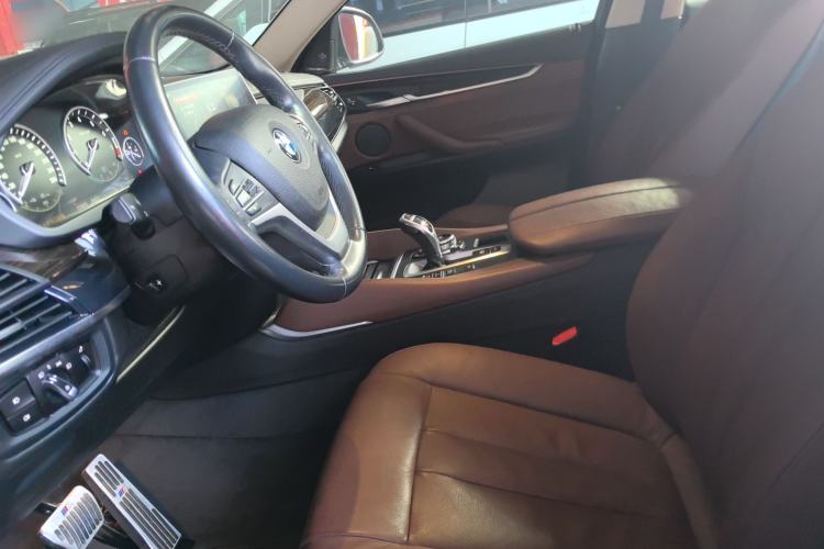 Used BMW X6 2015 xDrive35i Leading Model Left Front Seat