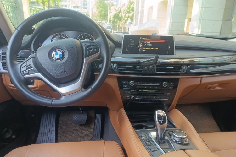 Used BMW X6 2015 xDrive35i Luxury Edition Center Console