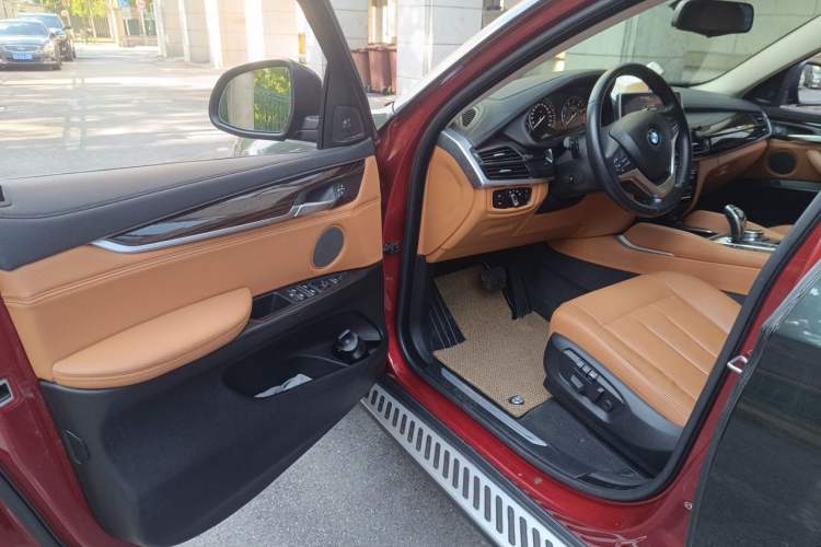 Used BMW X6 2015 xDrive35i Luxury Edition Driver Seat