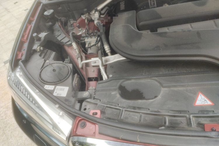 Used BMW X6 2015 xDrive28i Engine Bay Right