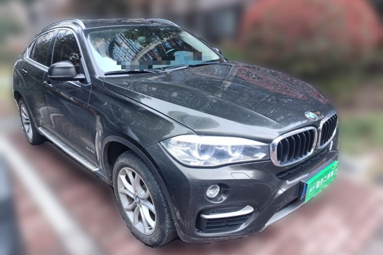 Used BMW X6 2015 xDrive28i Front Right 45 Deg