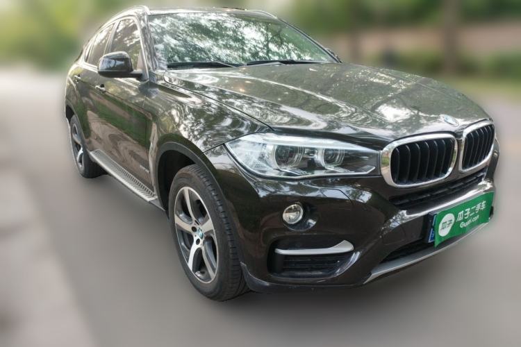 Used BMW X6 2015 xDrive35i Luxury Edition Front Right 45 Deg