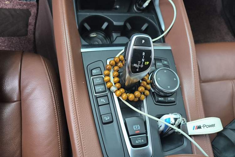 Used BMW X6 2015 xDrive35i Luxury Edition Gear Lever