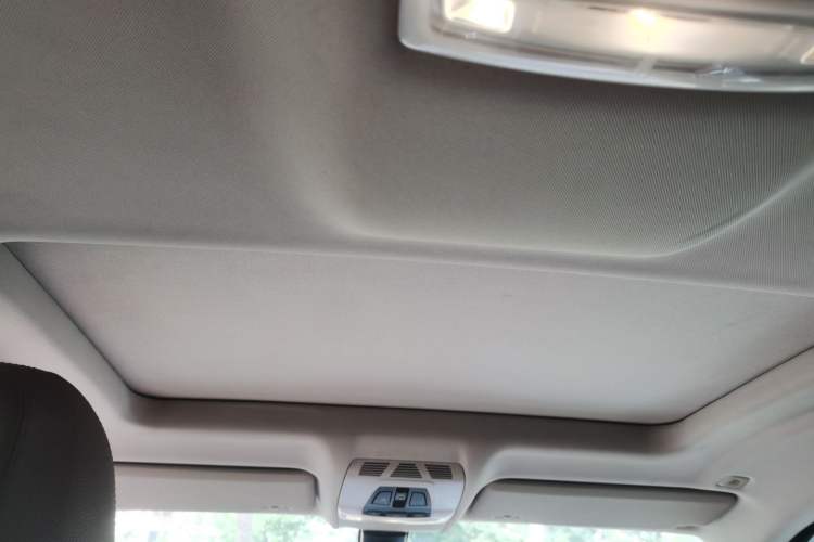 Used BMW X6 2015 xDrive28i Headliner