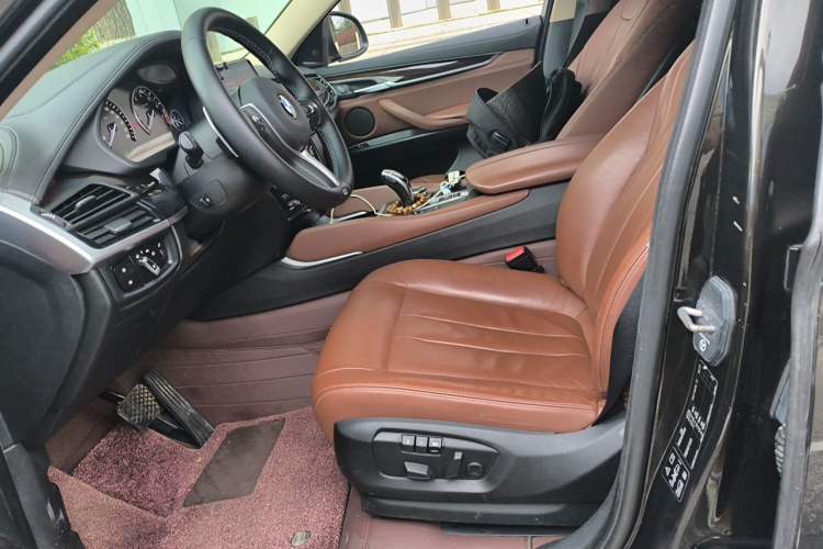 Used BMW X6 2015 xDrive35i Luxury Edition Left Front Seat