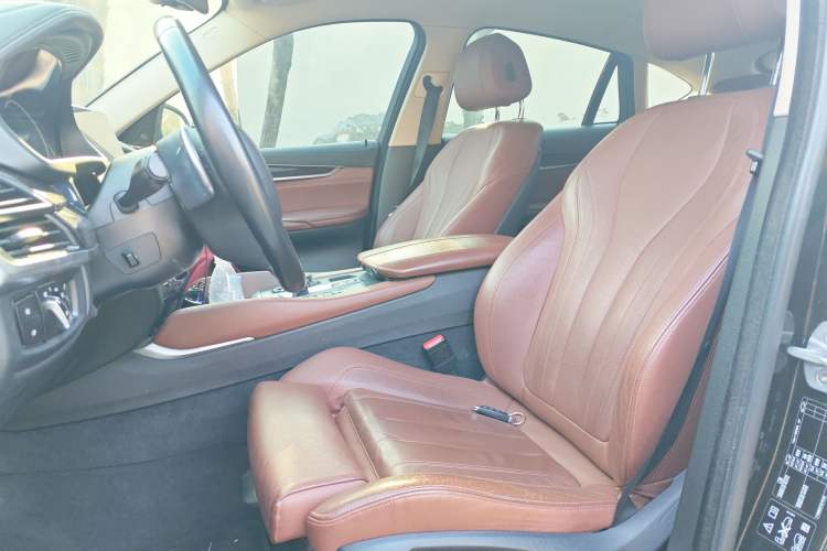 Used BMW X6 2015 xDrive35i Luxury Edition Left Front Seat