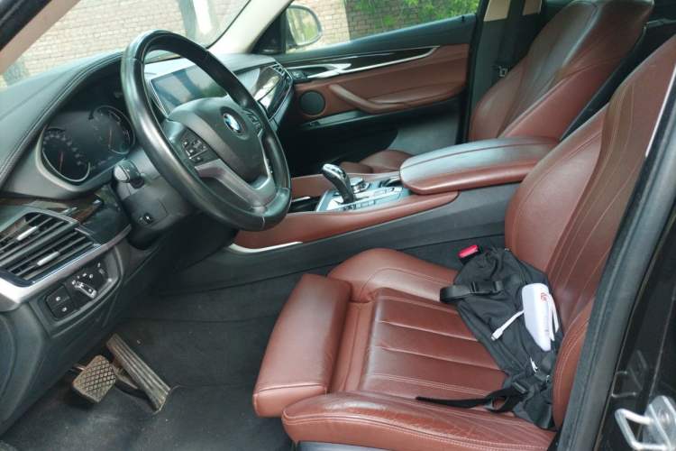 Used BMW X6 2015 xDrive35i Luxury Edition Left Front Seat