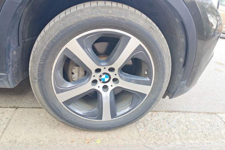 Used BMW X6 2015 xDrive35i Luxury Edition Right Front Wheel Hub