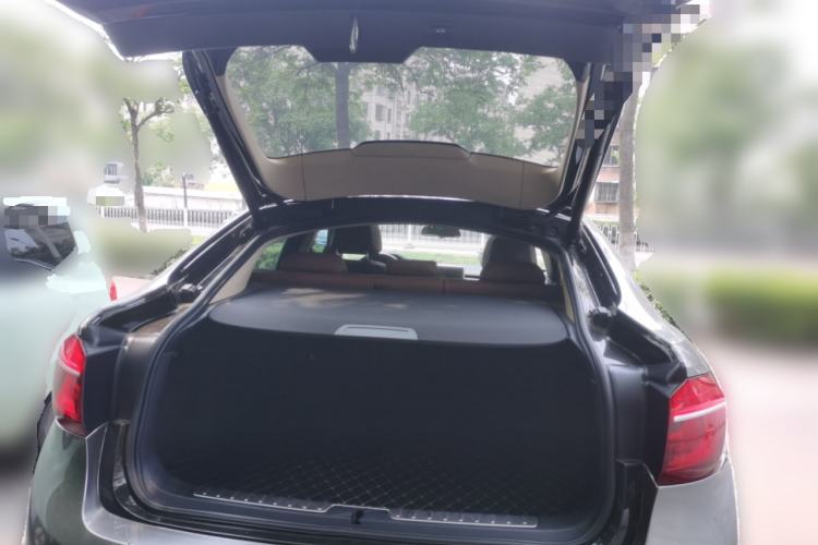 Used BMW X6 2015 xDrive28i Trunk